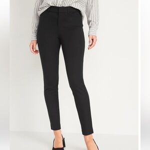 Old navy black high rise Pixie Skinny Ankle Pants 4 tall